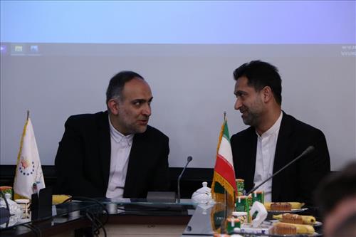 نشست هم‌اندیشی با دبیر شورای فرهنگی عمومی کشور