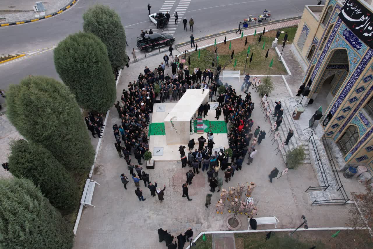 مستند تشییع و تدفین شهید گمنام هشت سال دفاع مقدس در پارک علم و فناوری خراسان توسط سنگرداران فناوری و نوآوری