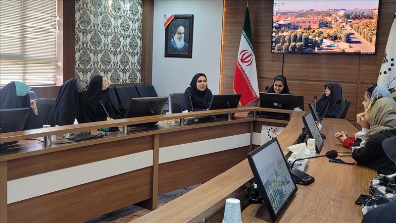 بازدید دانش‌آموزان دبیرستان حضرت معصومه (ع) بجنورد از دستاوردهای پارک علم و فناوری خراسان