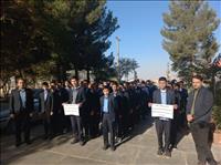 در راستای اجرای طرح «درهای باز دانشگاه»، جمعی از دانش‌آموزان پایه نهم دبیرستان نمونه پسرانه هاشمی‌نژاد (دوره اول) گناباد از مرکز رشد فناوری این شهرستان بازدید کردند.